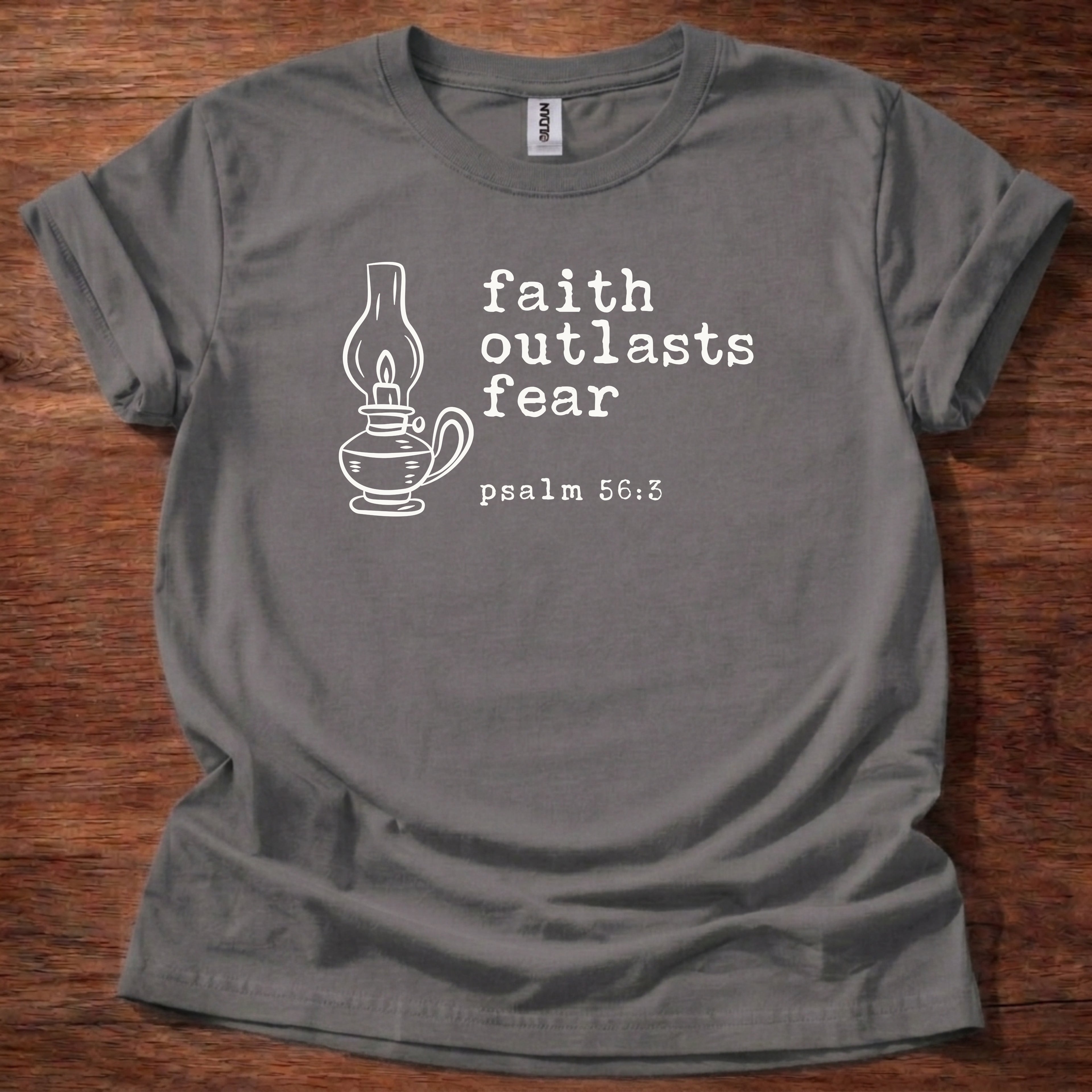 Faith outlasts fear T-Shirt