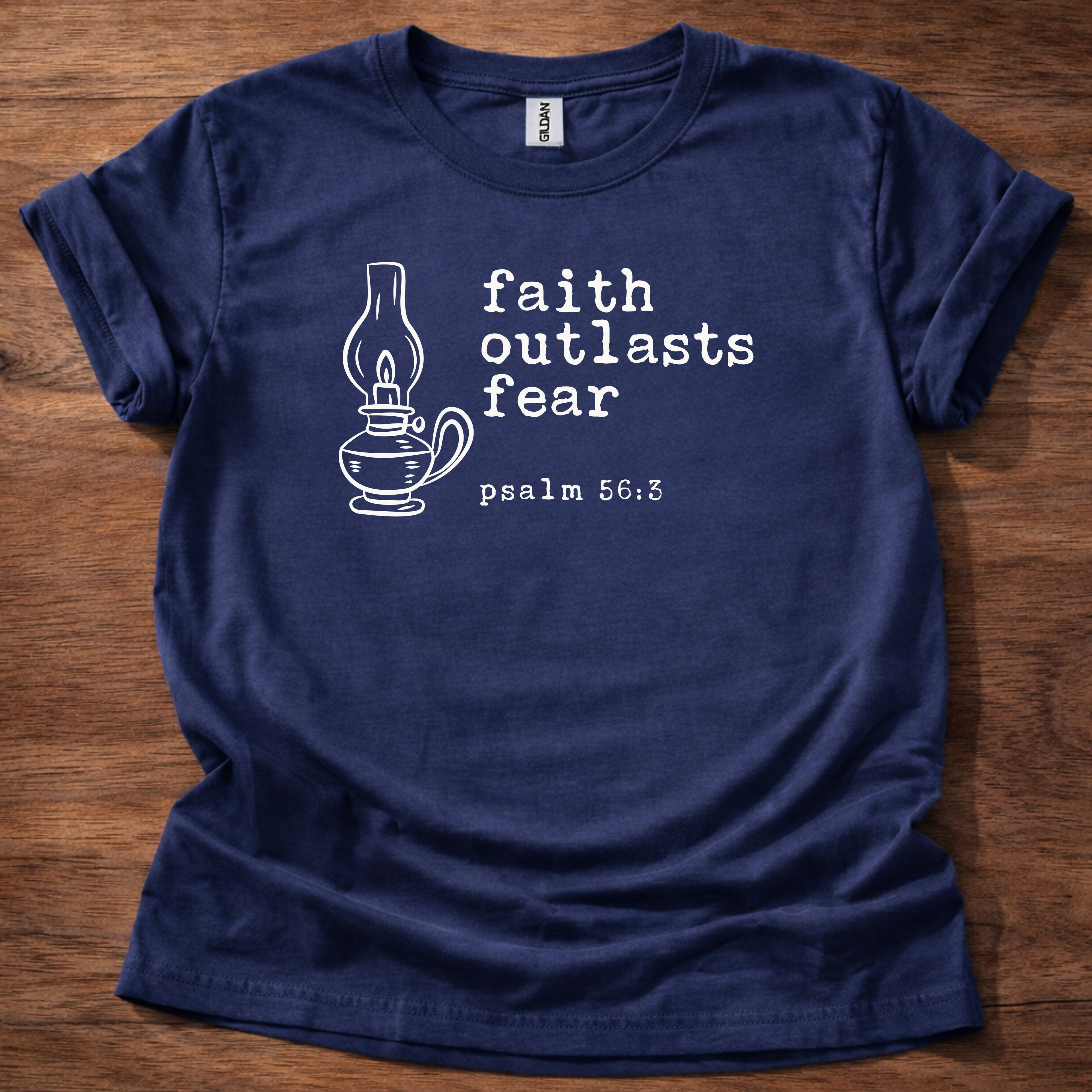 Faith outlasts fear T-Shirt